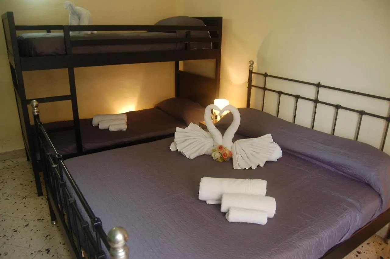 *** Pensionat Antadia B&B Palermo Italien